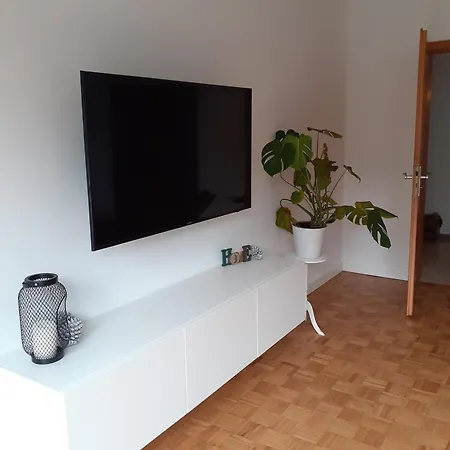 Apartment Tettenbusch In Der Waldstadt Naturpark Eifel Pruem